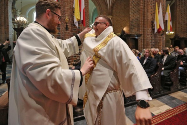 499612558 710136271359842 n 499612558 710136271359842 n